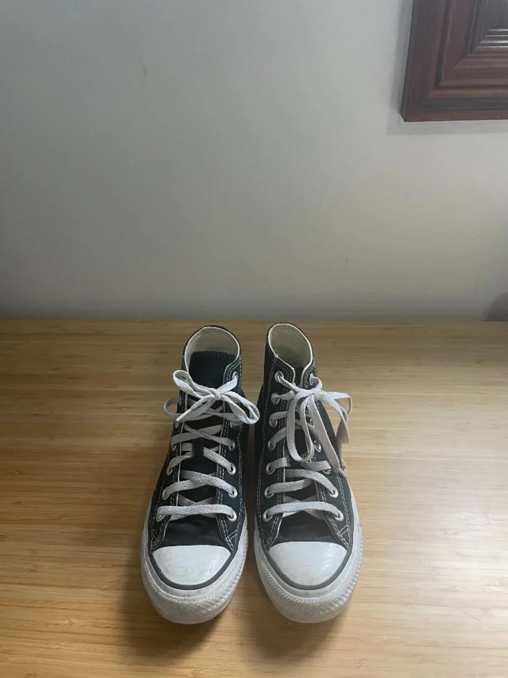 Black and White high top converse - Picture 3 of 6
